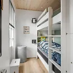 2 Bedroom Lovely In