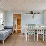 2 Bedroom Lovely In Karrebæksminde