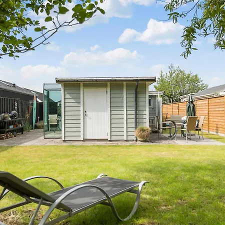 2 Bedroom Lovely In Ferienhaus *