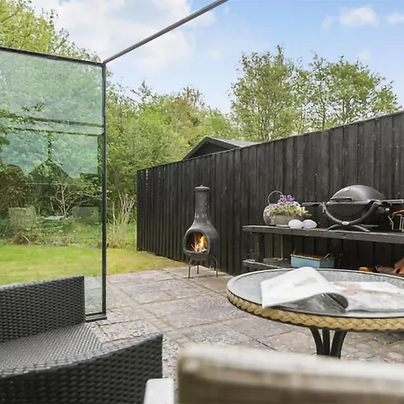 2 Bedroom Lovely In Karrebæksminde